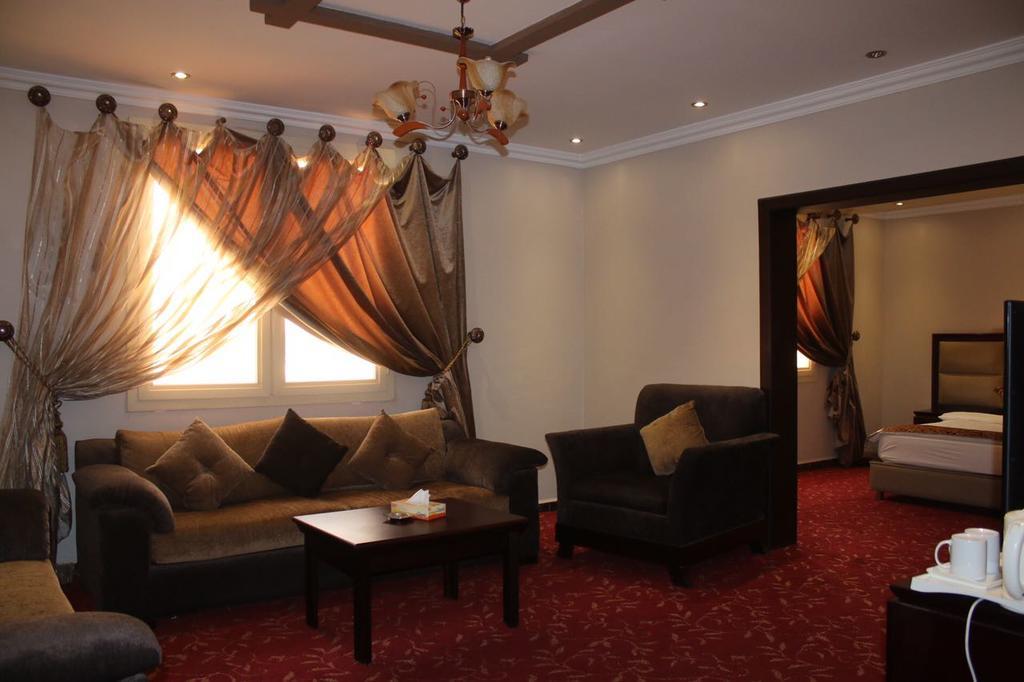 Bustan Masterpieces Hotel Arar Exteriör bild